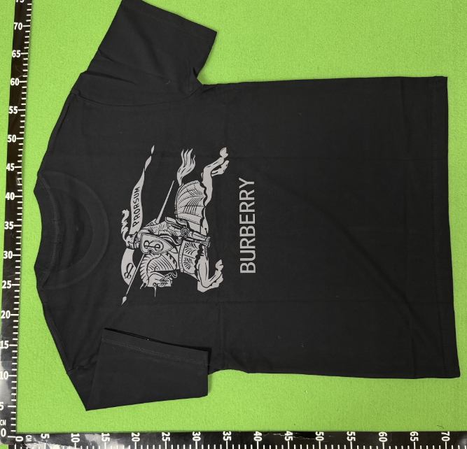 Burberry T-Shirts Short-Sleeve Equestrian Knight Graphic — Burberry -18