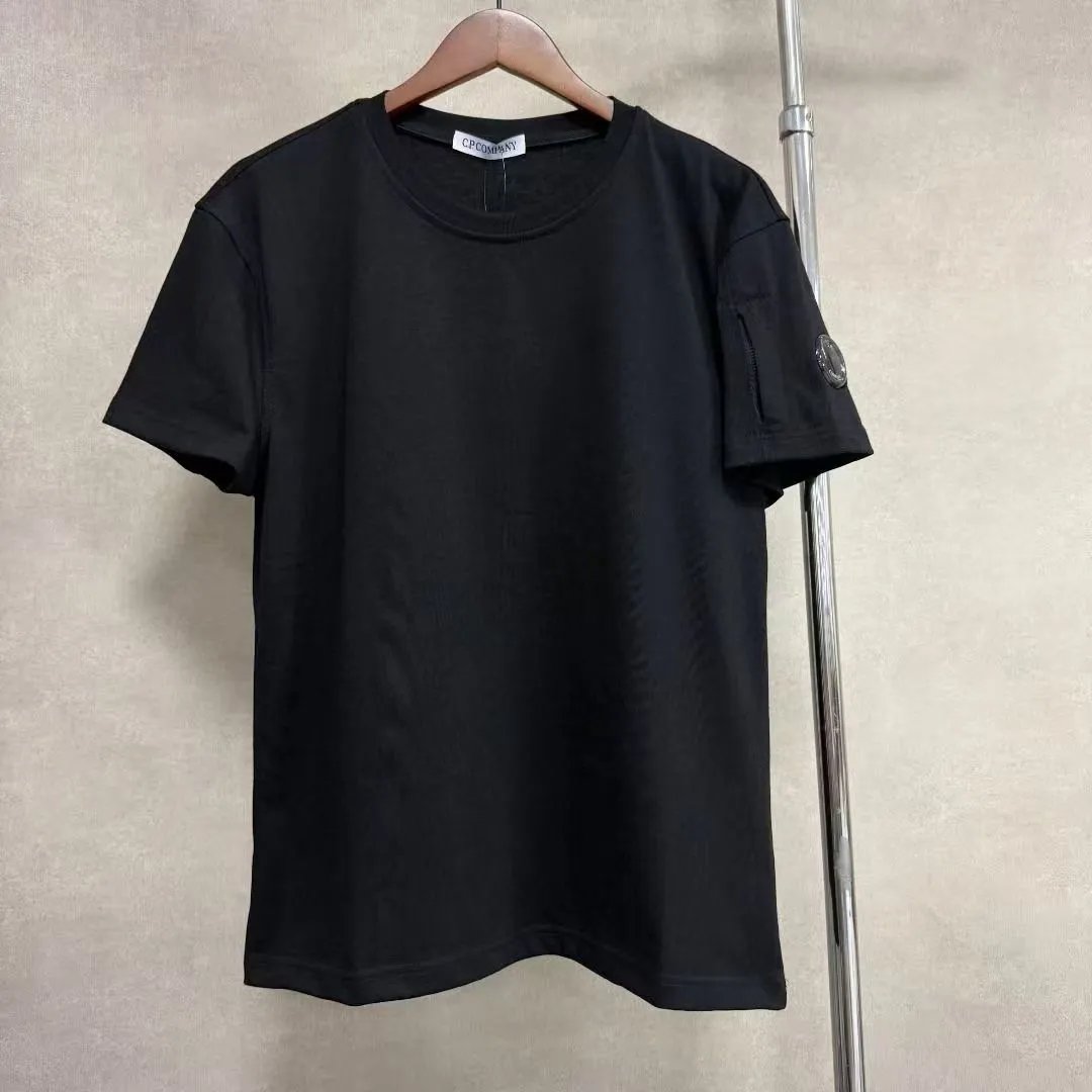 Burberry T-Shirts Short-Sleeve Equestrian Knight Graphic — c.p.-4