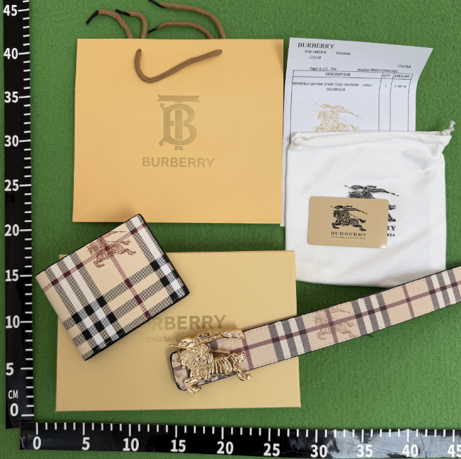 38 Burberry Belt [with Wallet]