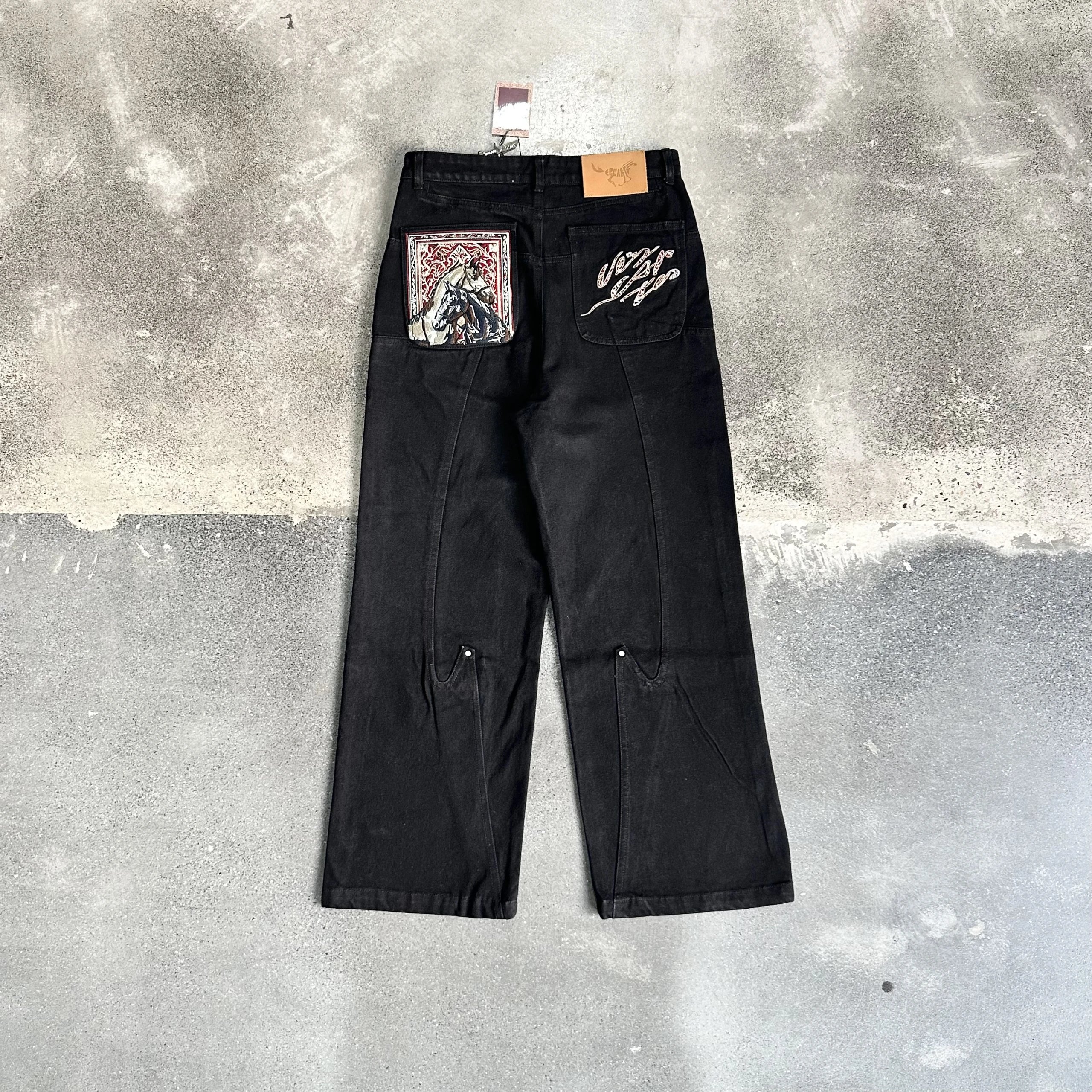 Escapade Denim Black Embroidered Wide-Leg Jeans