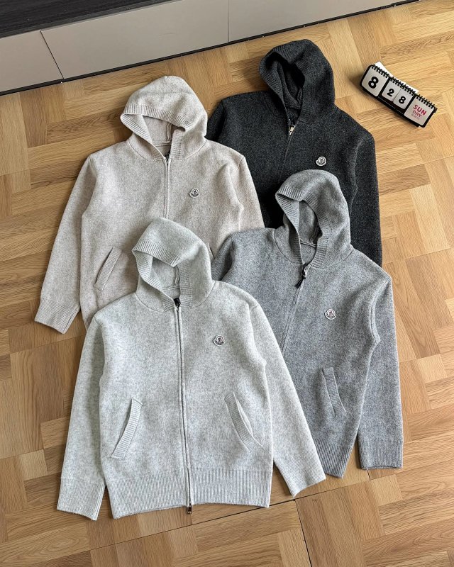 Moncler Sweater: seller detail photo 1
