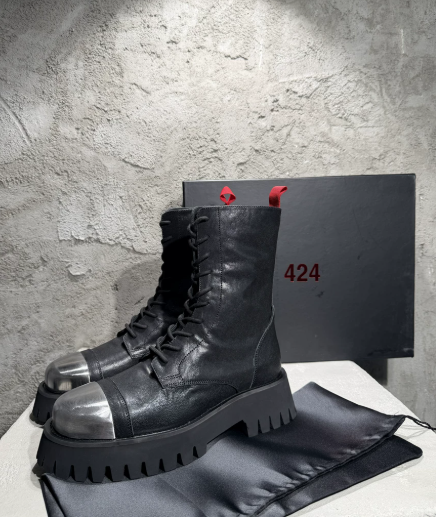 Design Military-Style Combat Boots Black Distressed - 3