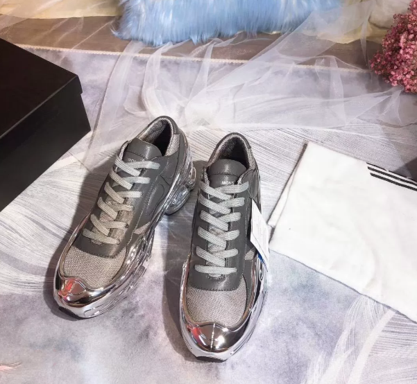 Balenciaga Triple S Red Metallic Silver Sneakers Chunky Sneakers - 4