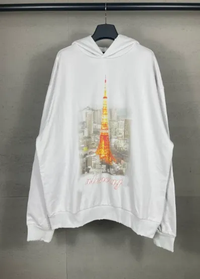 Design Tokyo Tower Graphic Hoodie White - 1