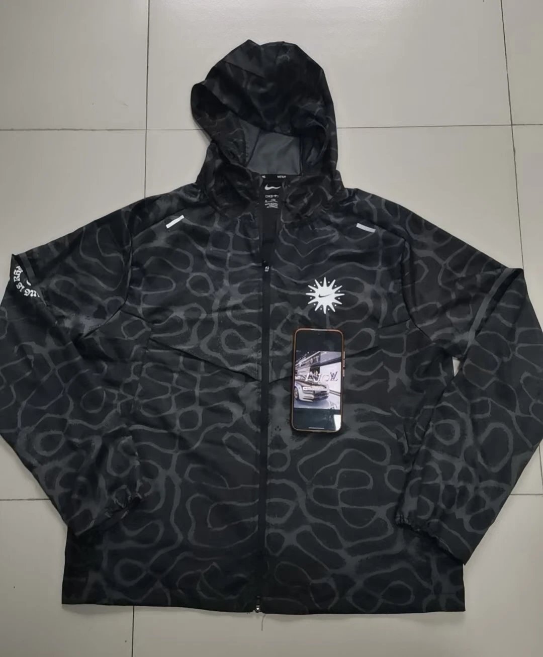 Nik Running Wild Run Phenomenon Jacket