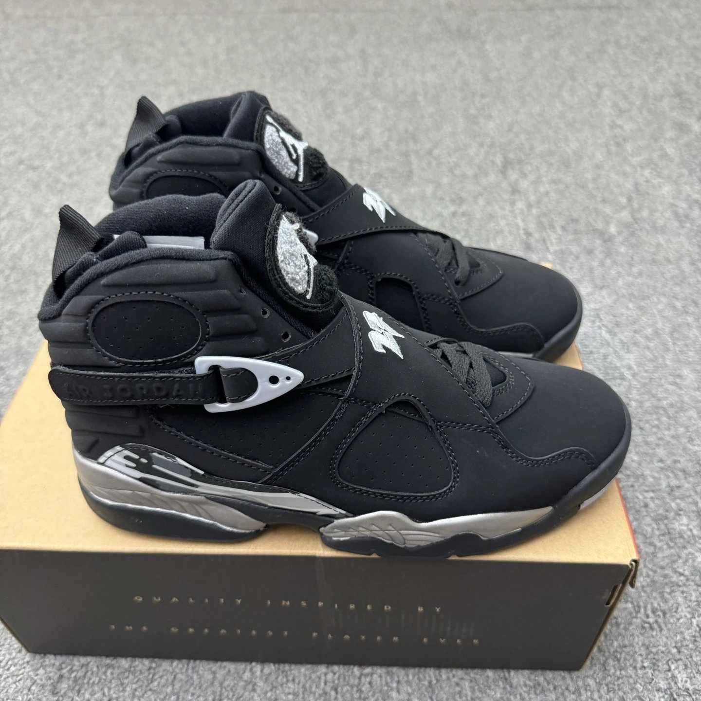 Jordan 8 Retro Chrome