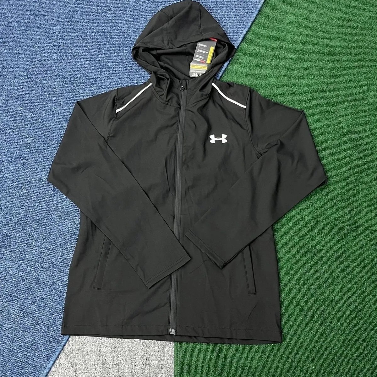 Under Armour Windbreaker Jacket Reflective Woven Black
