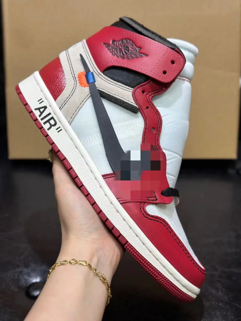 Nike Air Jordan 1 Retro High Og X Off-White 'Chicago' Sneakers