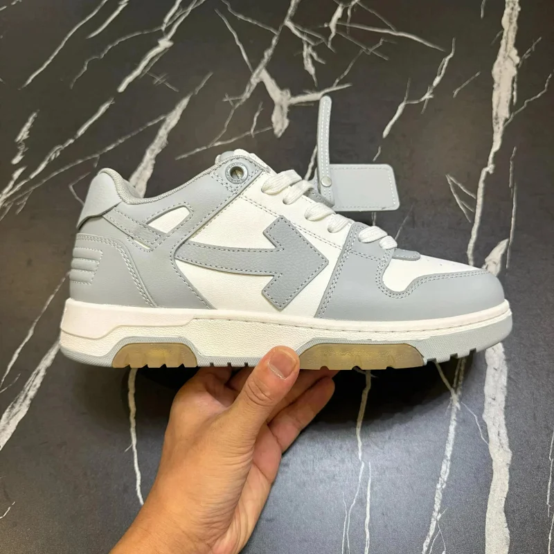 Off-White Arrow Low Sneakers