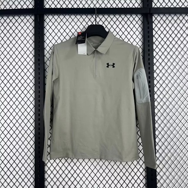Under Armour Sweatshirt: seller detail photo 2