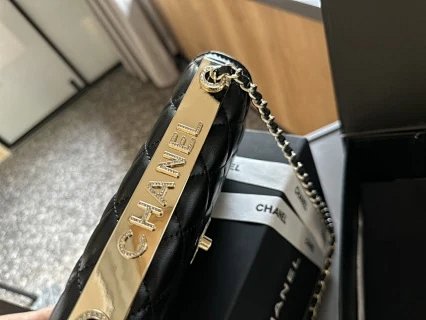 Chanel Bag: seller detail photo 3