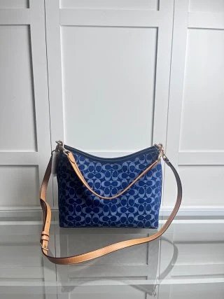 Coach Bag: seller detail photo 3