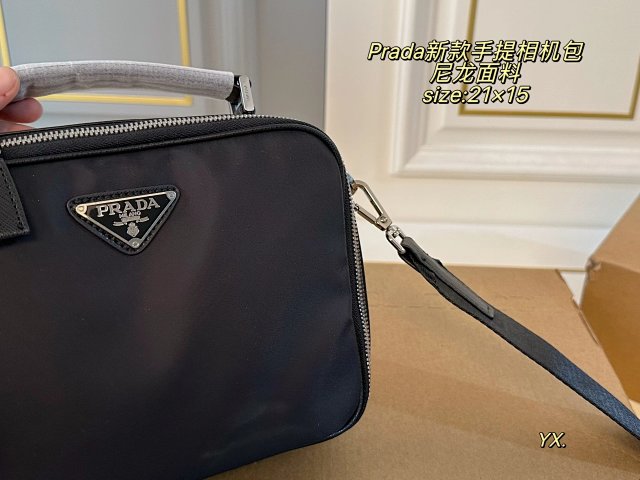 Prada crossbody bag: seller detail photo 3