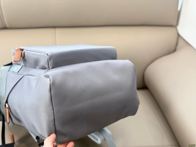 Prada backpack: seller detail photo 6