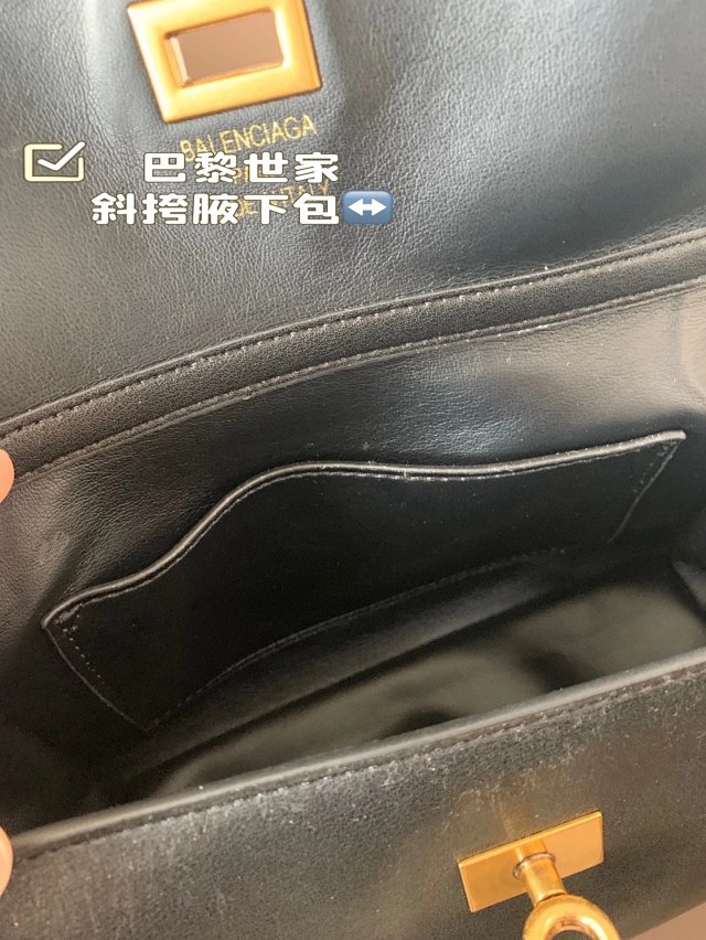 Balenciaga handbag: seller detail photo 9