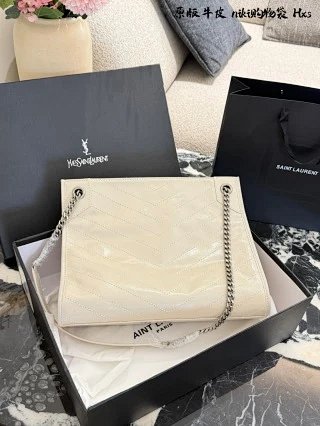 YSL Saint Laurent Bag: seller detail photo 5