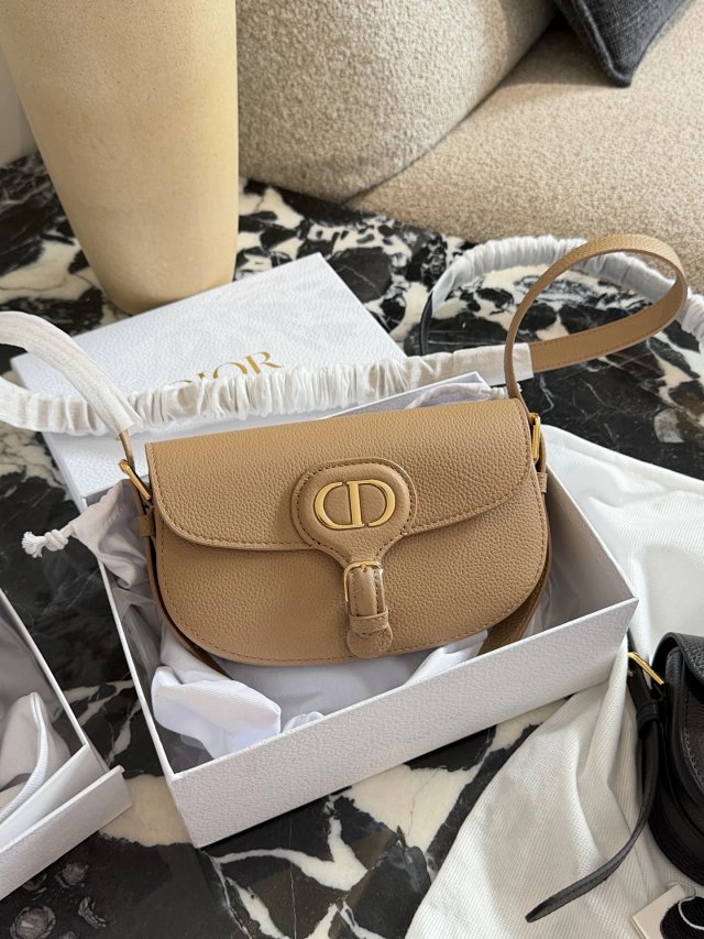 Dior crossbody bag: seller detail photo 2