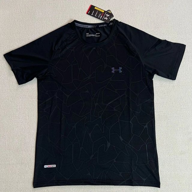 Under Armour T-shirt: seller detail photo 8