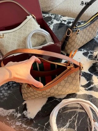 Gucci Bag: seller detail photo 8
