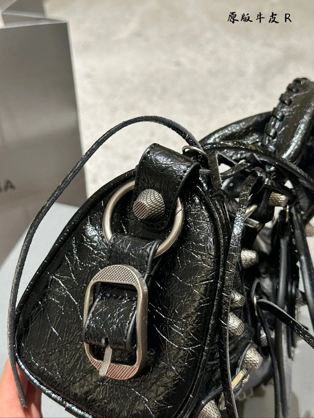 Balenciaga handbag: seller detail photo 4