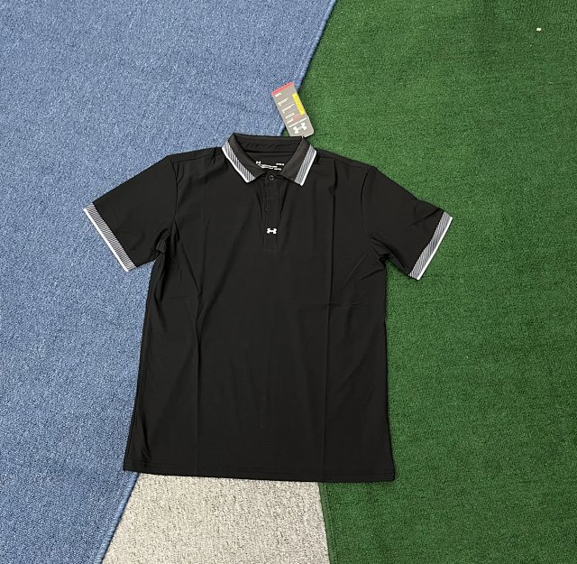Under Armour T-shirt: seller detail photo 5