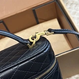 YSL Saint Laurent Bag: seller detail photo 8