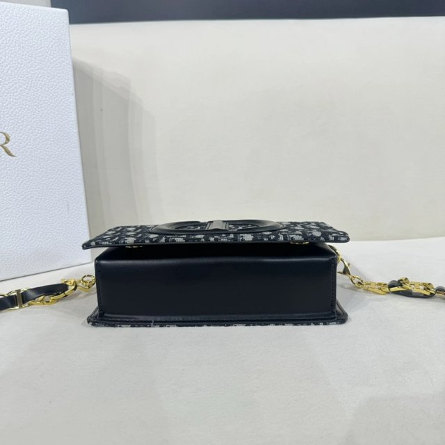 Dior crossbody bag: seller detail photo 5