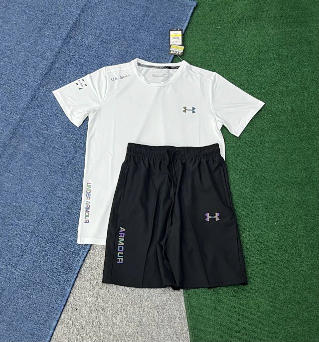 Under Armour T-shirt & Shorts Set: seller detail photo 2