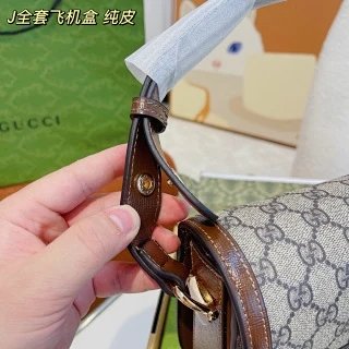 Gucci Bag: seller detail photo 9