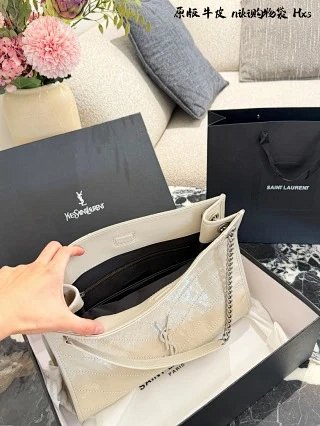 YSL Saint Laurent Bag: seller detail photo 3