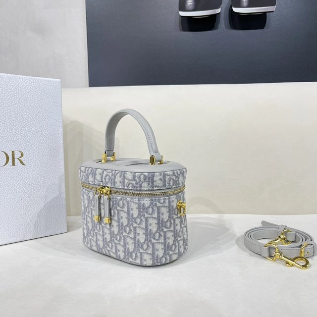 Dior handbag: seller detail photo 4