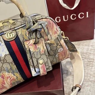 Gucci Bag: seller detail photo 3