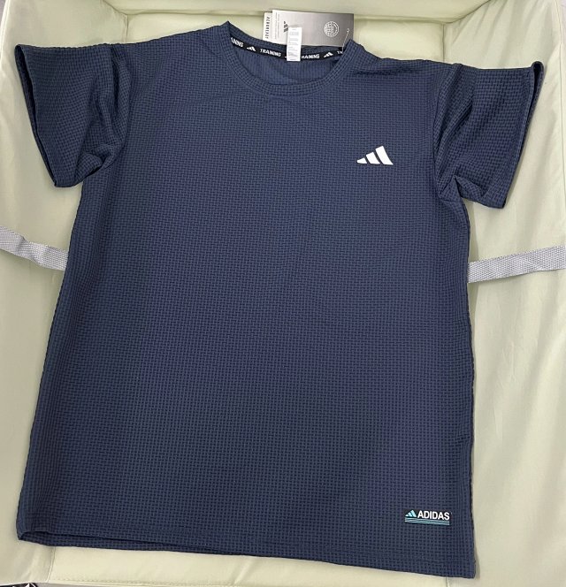 Adidas T-shirt: seller detail photo 6