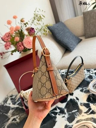 Gucci Bag: seller detail photo 6