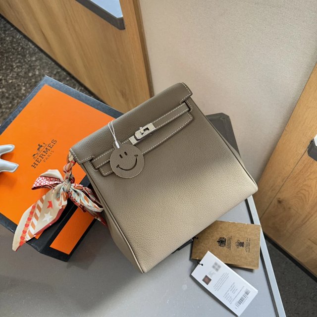 Hermès handbag: seller detail photo 1