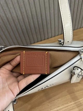 Coach Bag: seller detail photo 9