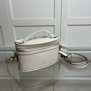 Coach Bag: seller detail photo 2