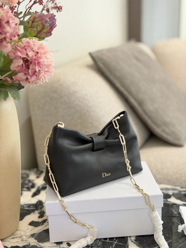 Dior crossbody bag: seller detail photo 1