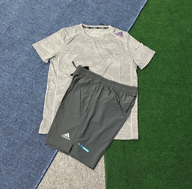 Adidas T-shirt & Shorts Set: seller detail photo 4