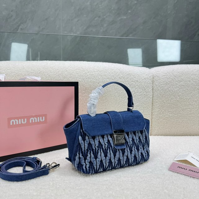MiuMiu handbag: seller detail photo 3