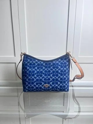 Coach Bag: seller detail photo 1