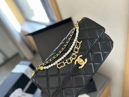 Chanel Bag: seller detail photo 3