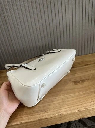 Coach Bag: seller detail photo 4