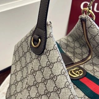 Gucci Bag: seller detail photo 3