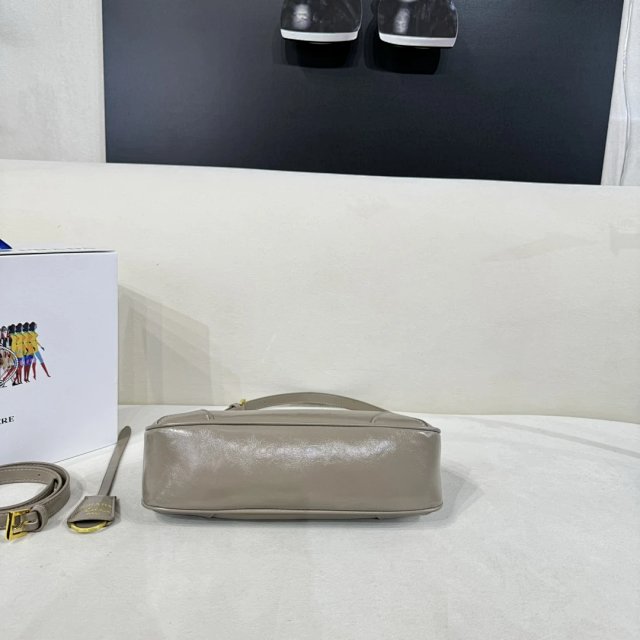 Prada crossbody bag: seller detail photo 5