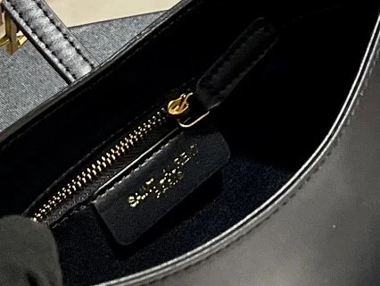 YSL Saint Laurent Bag: seller detail photo 9