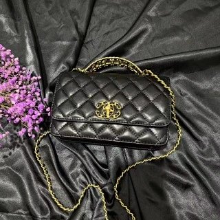Chanel Bag: seller detail photo 5