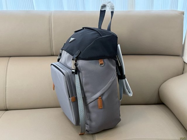 Prada backpack: seller detail photo 2