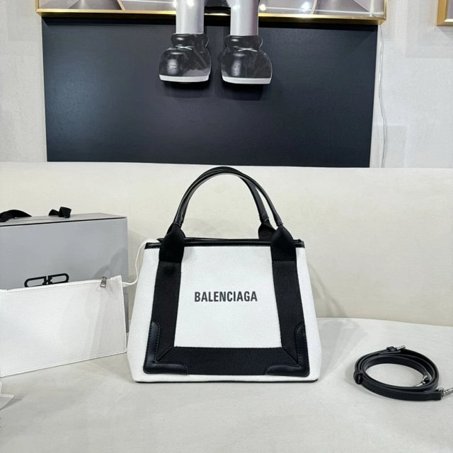 Balenciaga handbag: seller detail photo 9