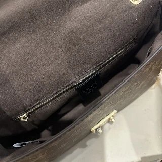 LV Louis Vuitton Bag: seller detail photo 9
